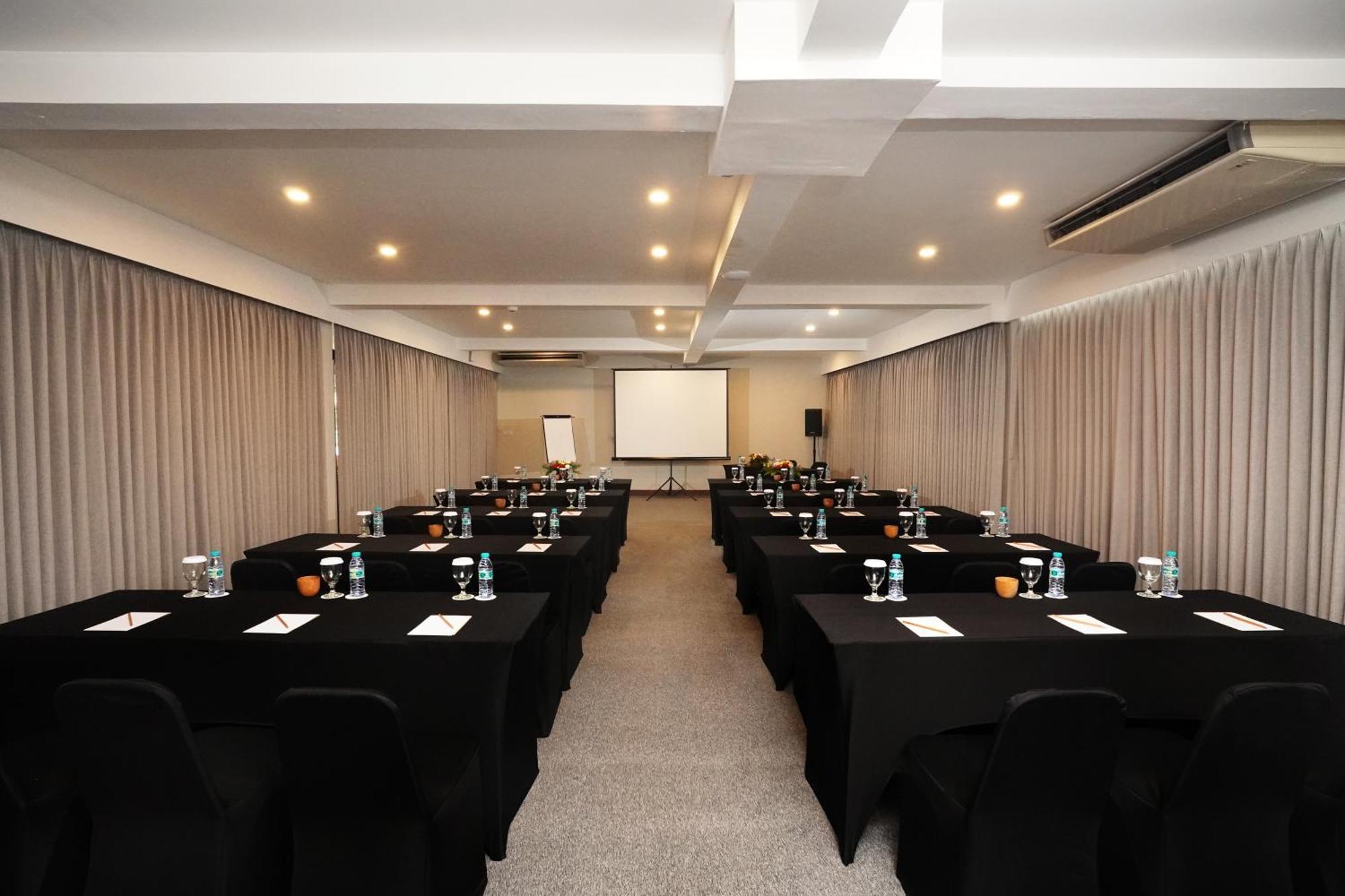 Furamaxclusive Ocean Seminyak Bali Legian